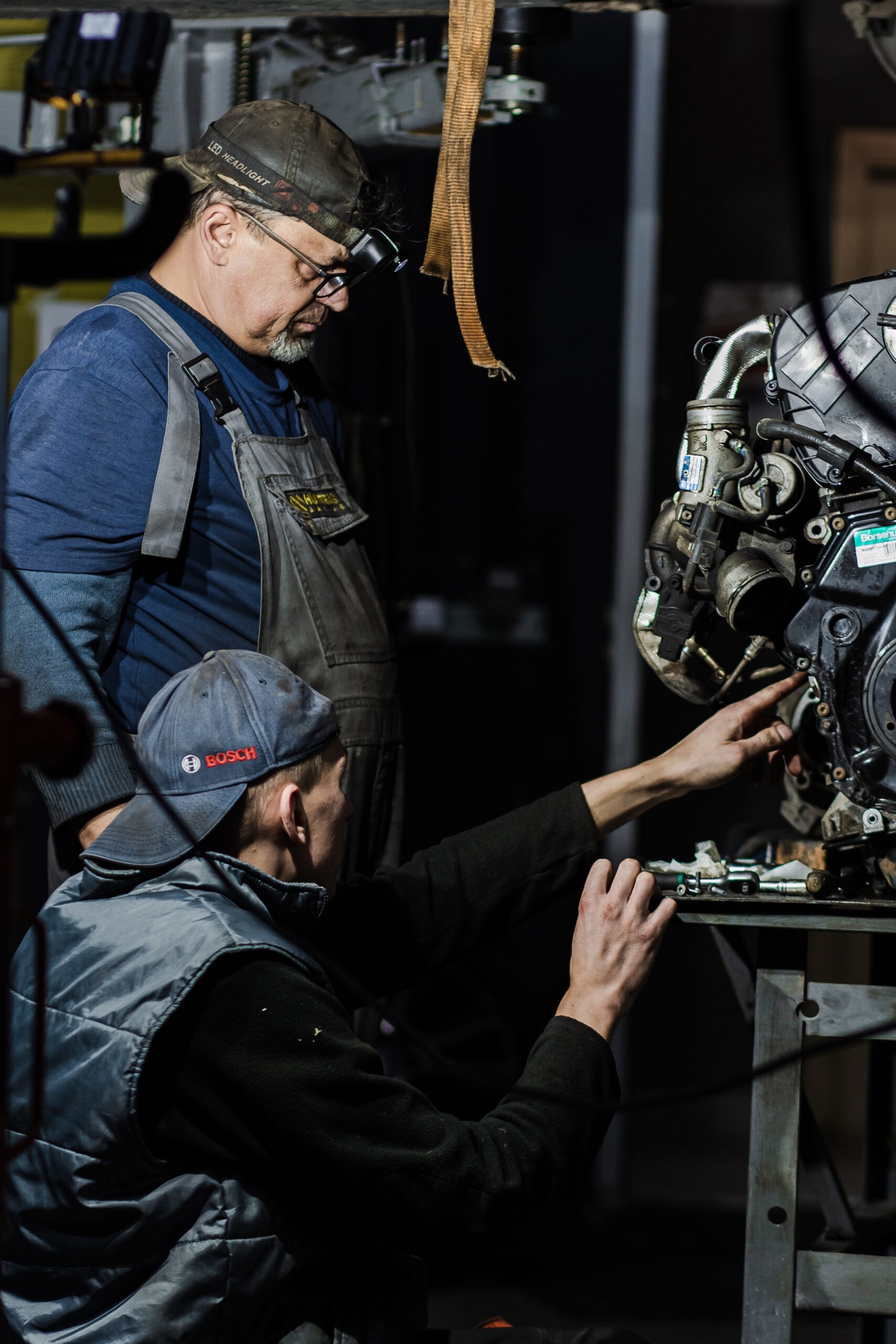 Engine repair 6