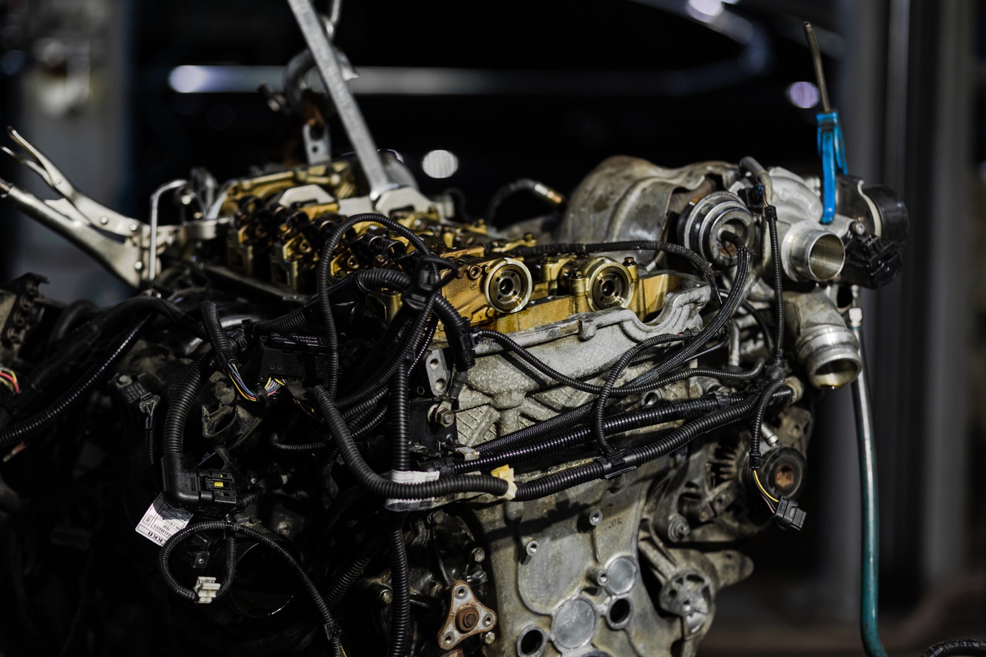 Engine repair 12