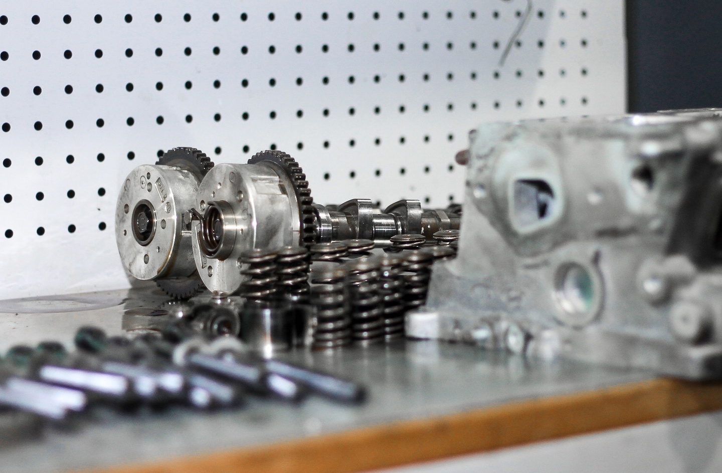 Engine repair 23